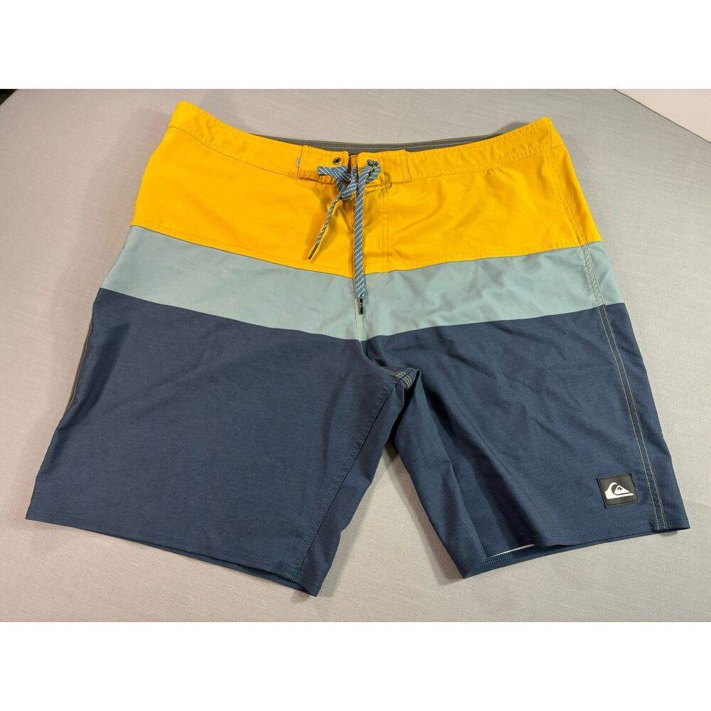 Quiksilver Highline Boardshorts Mens Colorblock Swim Surf Trunks Size 32